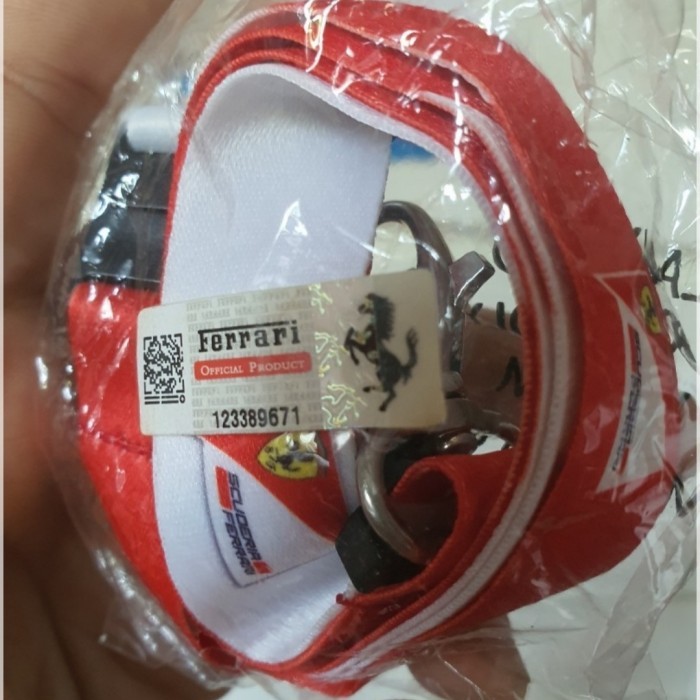 

HARGA DISC - Lanyard Official Ferrari