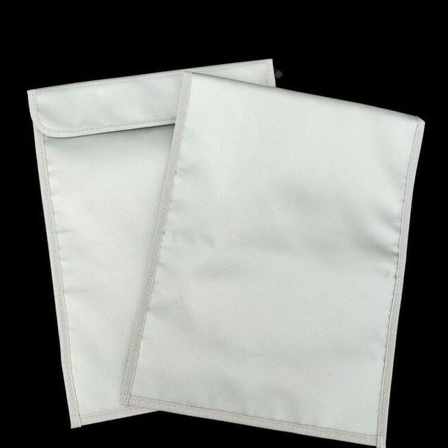 

GA7 FIREPROOF DOCUMENT STORAGE BAG / TAS DOKUMEN ANTI API ZZ3