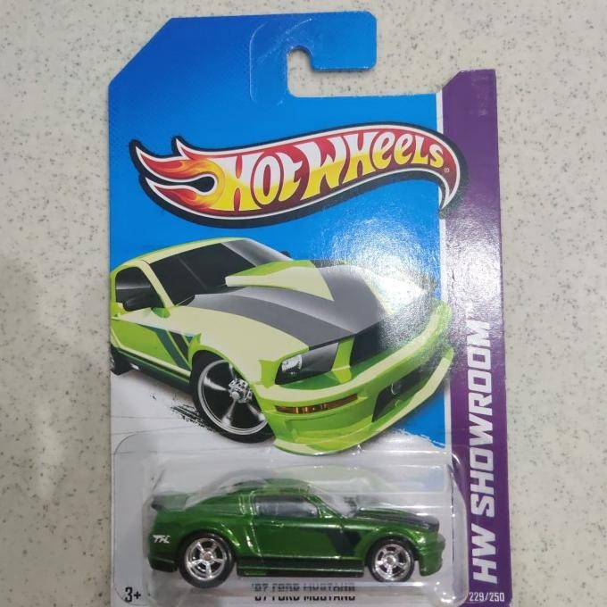 HOTWHEELS SUPER TREASURE HUNT 07 FORD MUSTANG