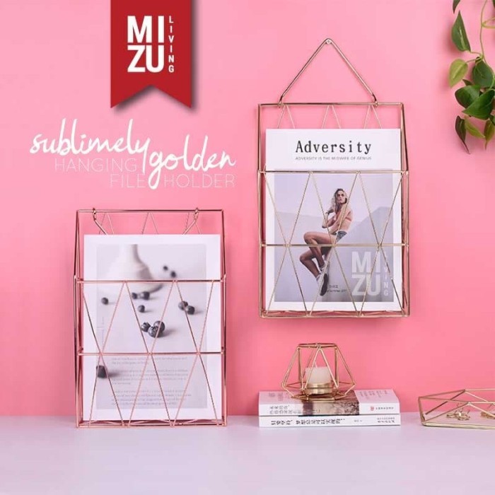 

SUBLIMELY GOLDEN HANGING WIRE Magazine Stand Rak Majalah Gantung Emas