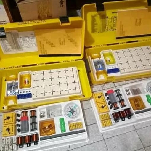 

KIT LISTRIK DAN MAGNET SMA - ALAT PERAGA SMA LISTRIK DAN MAGNET MURAH