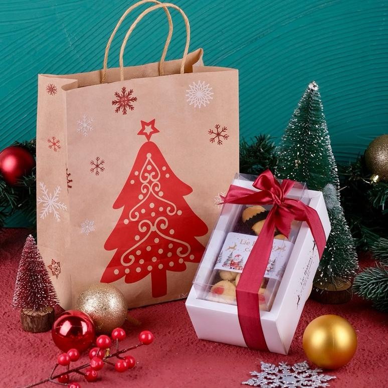 

PARCEL KUE KERING / PARCEL NATAL / HAMPERS NATAL SURABAYA / BINGKISAN NATAL