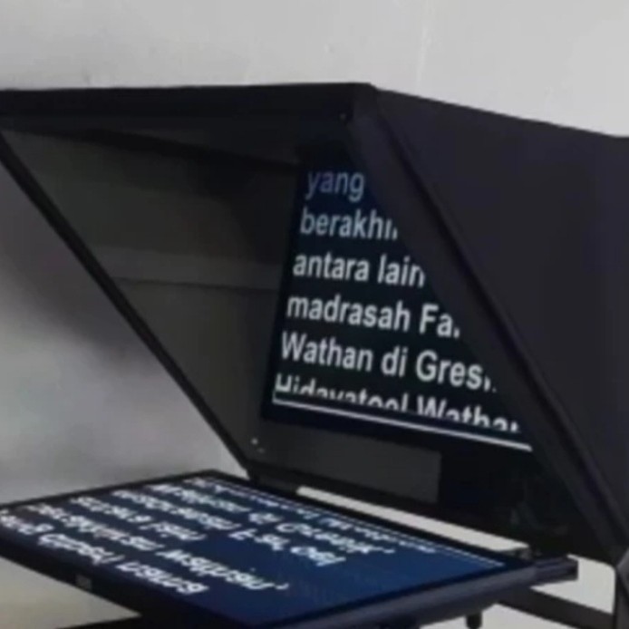 

TERMURAH - Paket Teleprompter + Stand/Tripod Lokal Dian Mitra DM 19