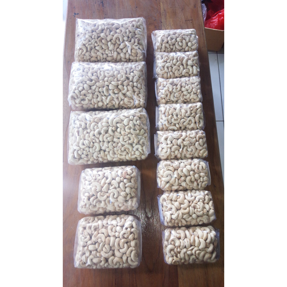 

BOOM SALE GROSIR Jual Kacang Mede / Mete Mentah ASLI WONOGIRI Lezat & Gurih