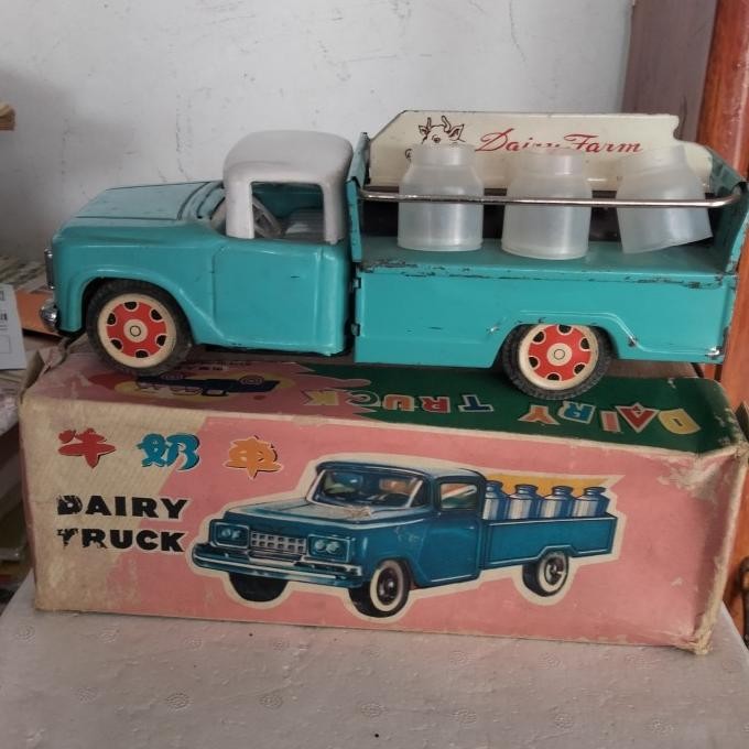 vintage tintoys mf 707 dairy truck friction 1960s