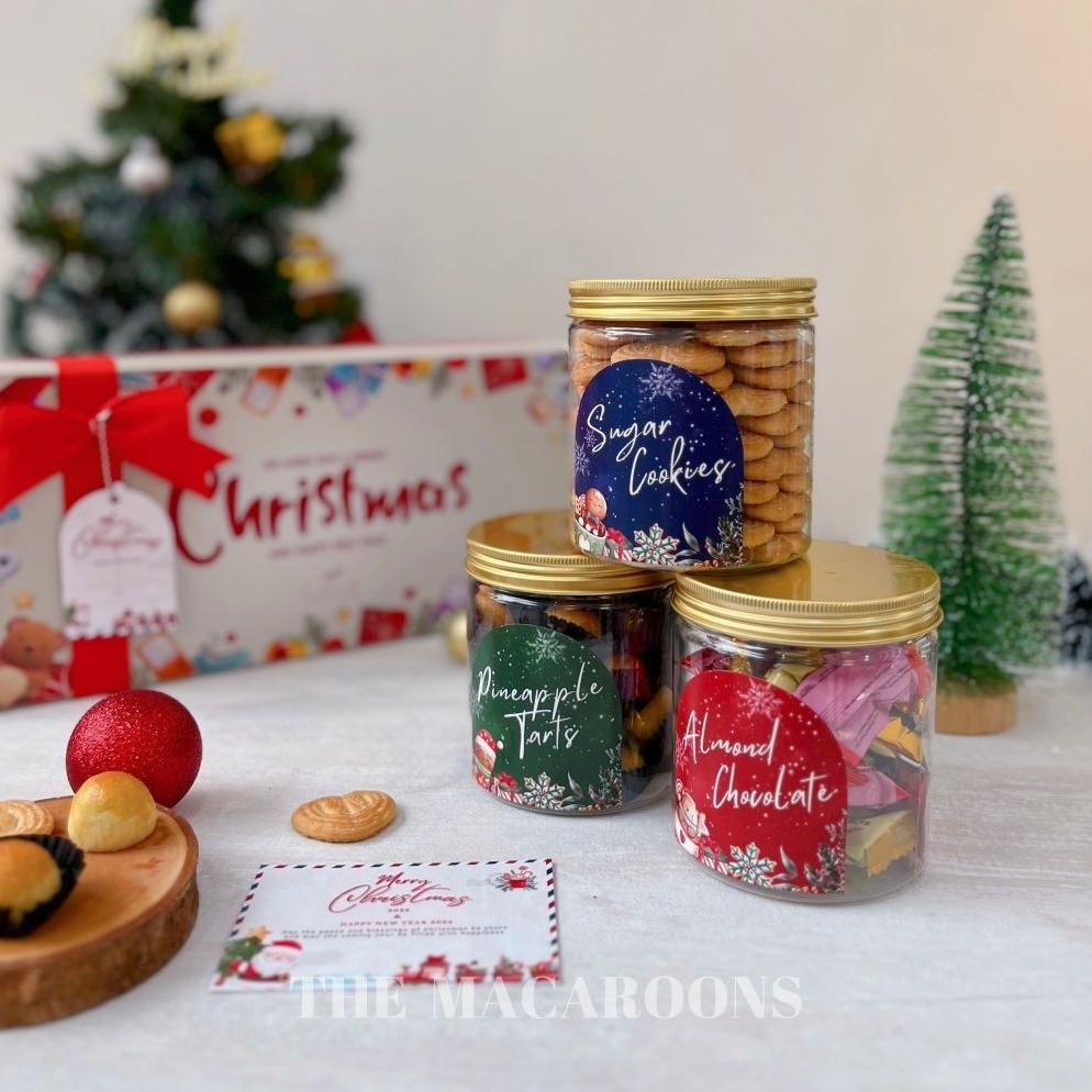 

CR - [Ready Stock] - Christmas Hampers Hardbox Cookies Premium - Hampers Natal Isi Kue dan Coklat Natal - Kado Coklat Natal - Souvenir TERLARIS