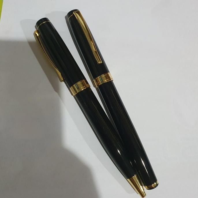

Terlaris ! Pulpen Pasangan Tipe F1 LQ Black GT BP dan RB
