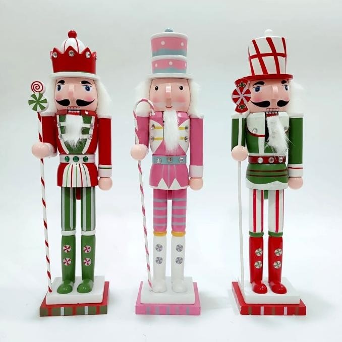 

Sale! Patung Kayu Nutcracker Candy Pink Pastel Color Dekorasi Natal Murah