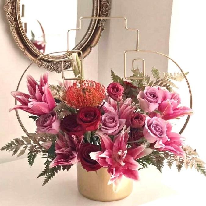 

Sale! Pot Bunga Meja Emas Tembaga Vas Bunga Oriental Minimalis Imlek Gold