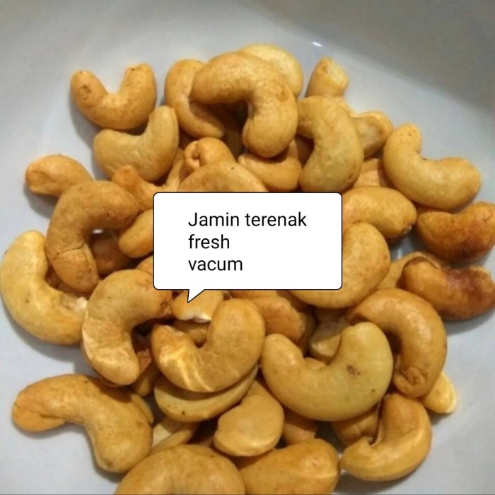 

Ready Kacang Mede (Mete) Asin 500Gr