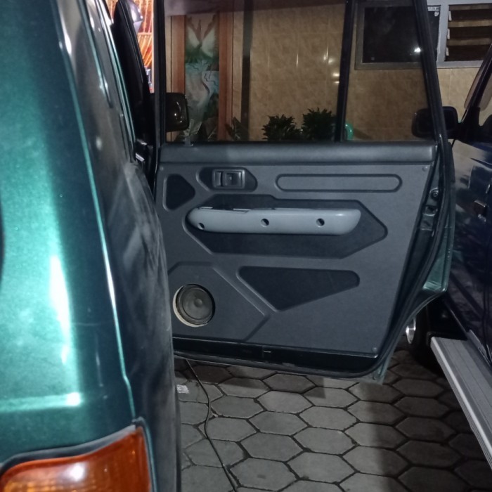 Terbaru Doortrim Custom Kijang Kapsul 4 Pintu