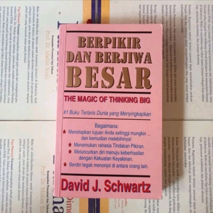 

BUKU ORIGINAL BERPIKIR DAN BERJIWA BESAR