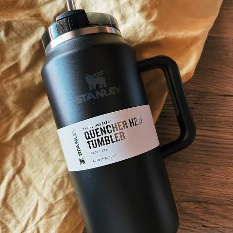 J_ TUMBLER STANLEY QUENCHER 64OZ 1900ML BLACK STAINLEY CUP WATER JUG LIMITED EDITION TERBARU