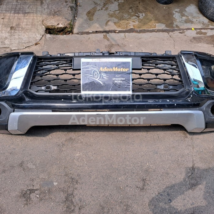 BUMPER BEMPER DEPAN KOMPLIT MITSUBISHI PAJERO SPORT 2016 2017 2018 ORI