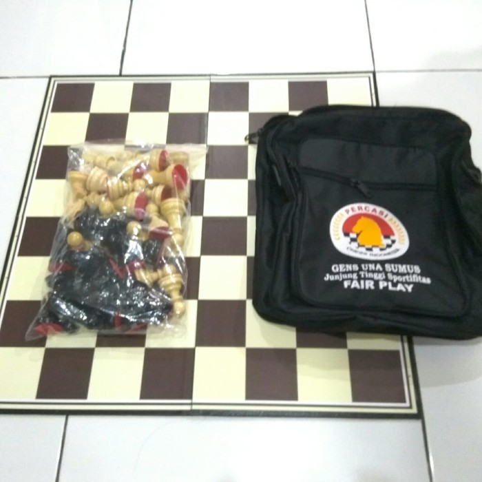 Catur PERCASI / Catur Lipat Percasi Kayu 50cm