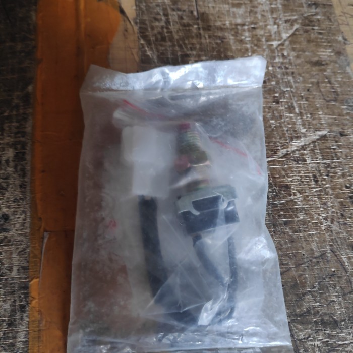 SWITCH BRIK REM ANGIN MITSUBISHI PS CANTER RAGASA