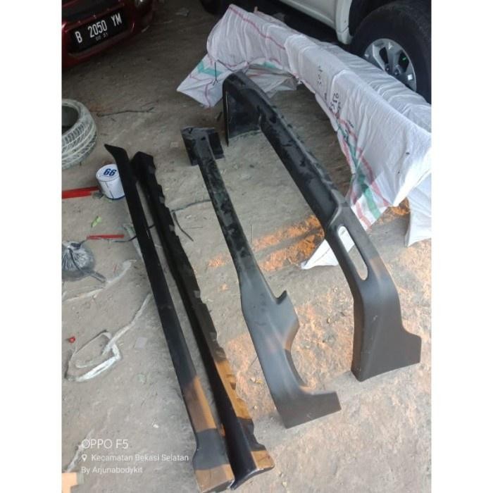 Bodykit Innova - Aksesoris Mobil Bodykit Toyota Innova 2011 2012 2013 Bahan Duraflex, Presisi Dan Be