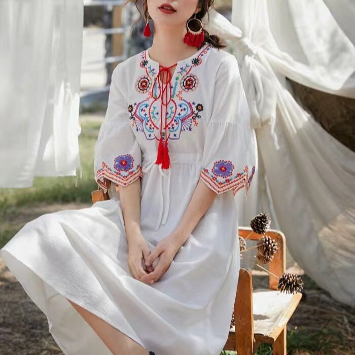 Women's Ethnic Style Retro Embroidered Bohemian Dress