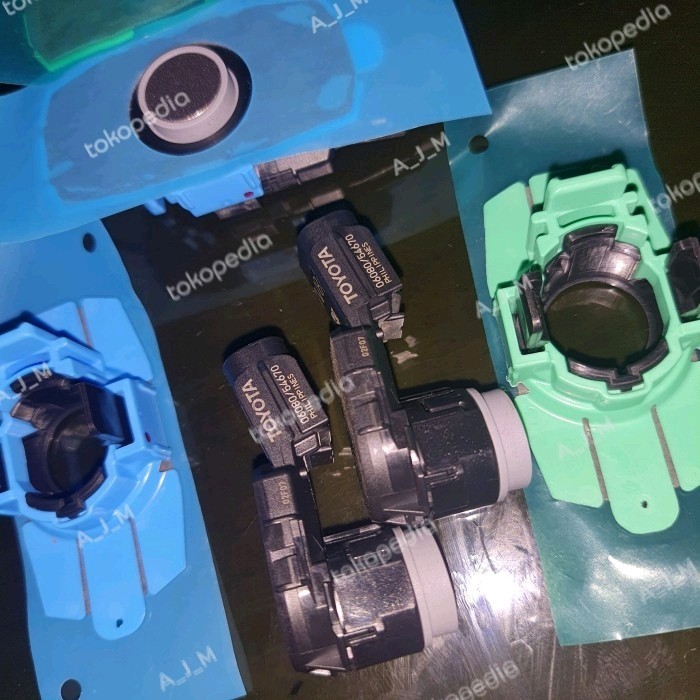 sensor parkir mundur ultrasonic fortuner GR 89341-06080-c0