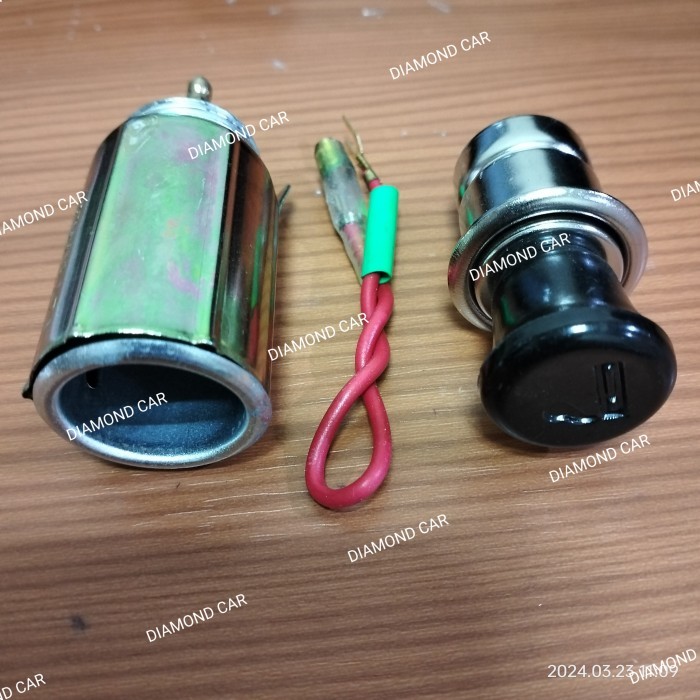 AUTO LIGHTER STANLEY COLOKAN LIGHTER KOREK API MOBIL ROKOK