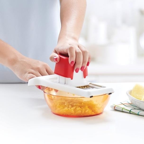 Peedy Grater Tupperware