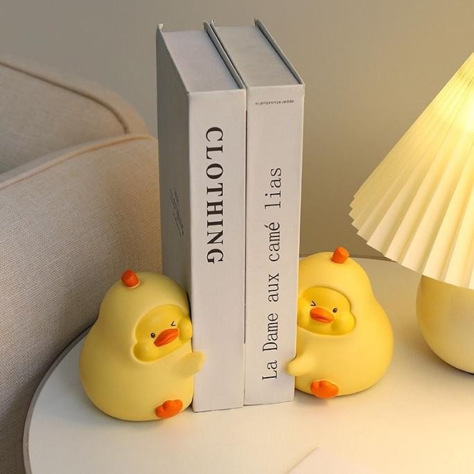 

TERBARU - Duck Book Stand / Sandaran Buku Pembatas Buku Book Standing Bebek Homedecor Pajangan Meja Kerja