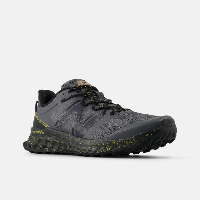 

TERSEDIA NEW BALANCE FRESH FOAM GAROE MENS TRAIL RUNNING SHOES - CASTLEROCK