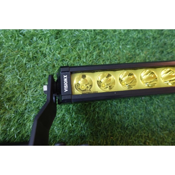 Thule Crossbar Second for Toyota Hilux 2016On