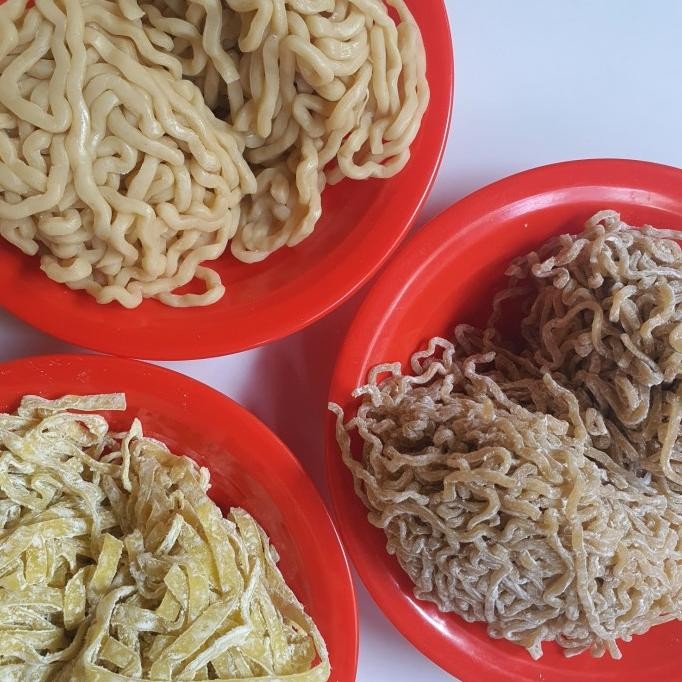 BAKMI TIGA MARGA FRESH (KECIL, LEBAR, KARET) 10PCS / 1KG SIAP KIRIM