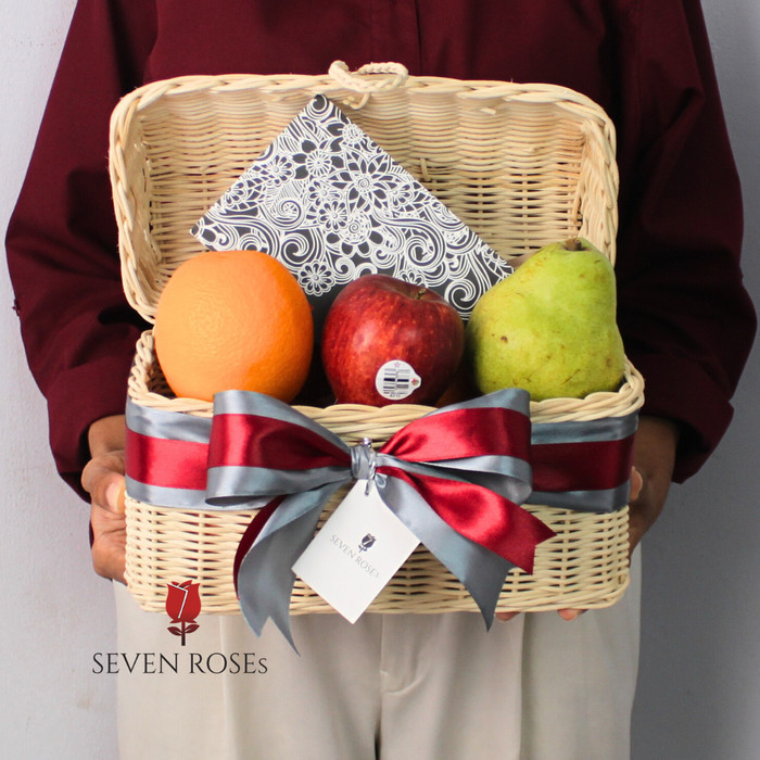 

Parcel Buah Box Rotan Cantik / Parcel Buah Lamaran