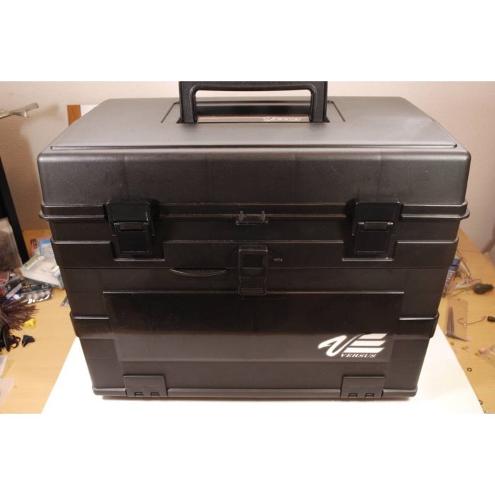 Meiho Versus VS-8010 Tackle Box