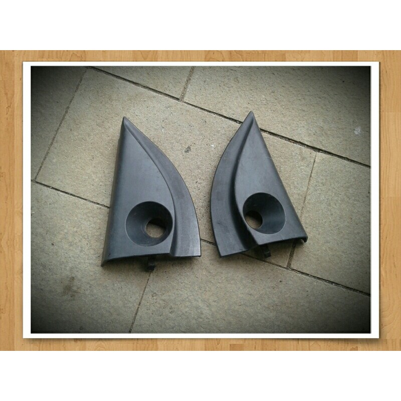 garnish segitiga spion kiri LH toyota vios gen2 limo  front door lower frame bracket