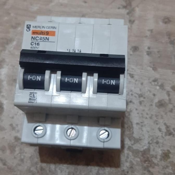 mcb schneider merlin gerin 3p 3phase 6a 10a 16a 20a 25a 32a 40a