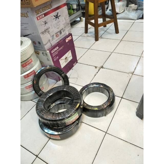 Kabel serabut ukuran 3 x 1.5 mm / kabel isi 3 / kabel listrik