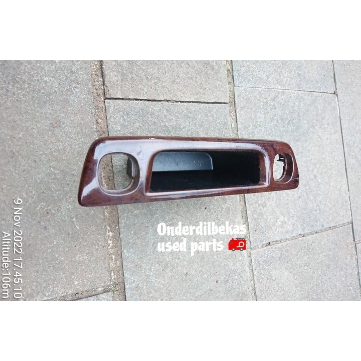 laci koin pocket dashboard ford escape  2003