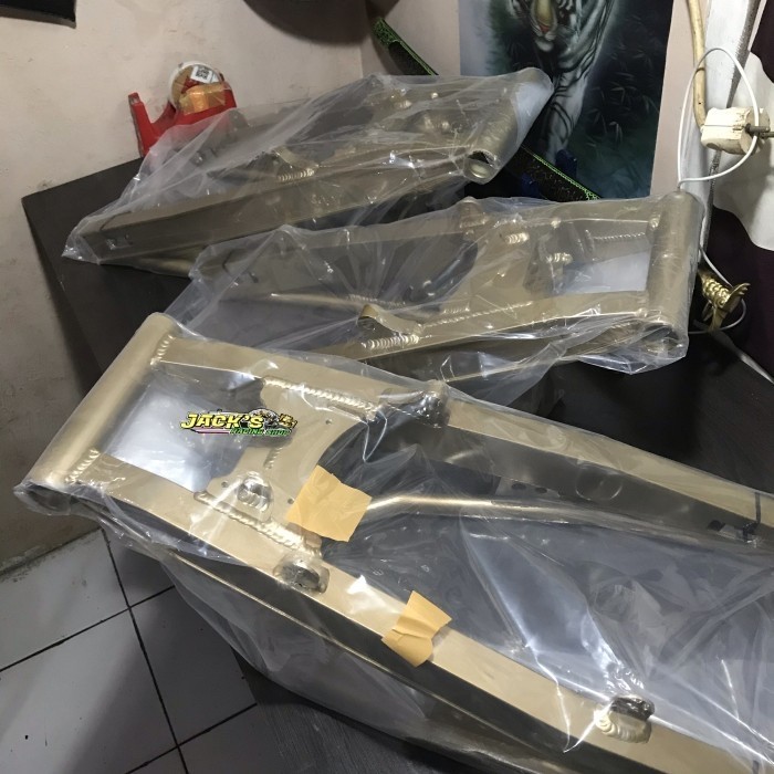 TERBARU Swing arm unitrack ninja r kr150 arm ninja r