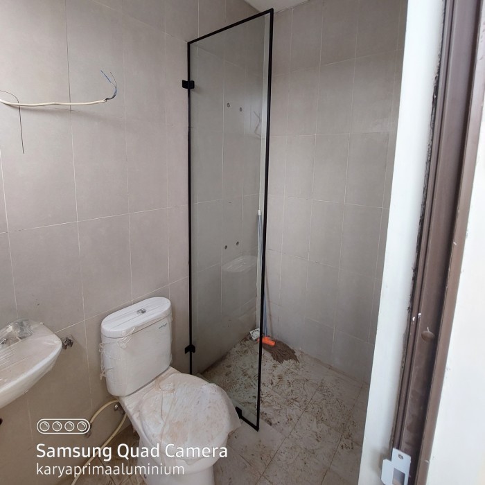 sekat kaca kamar mandi kaca tempered