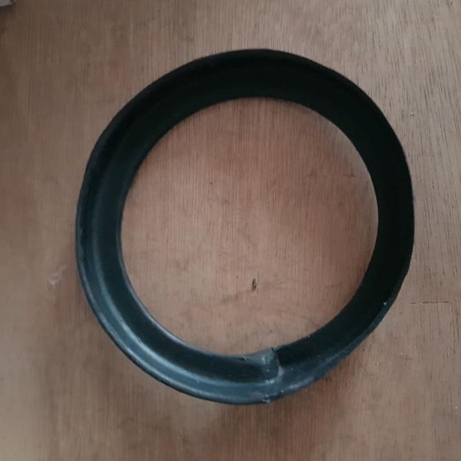 karet tatakan per BMW E30