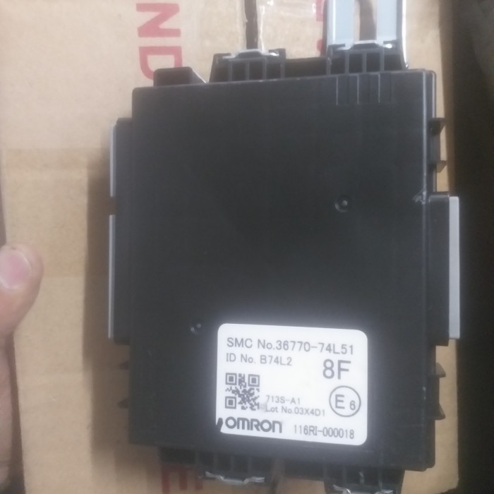 Body electric control ( BCM ) Suzuki Ertiga 74L51