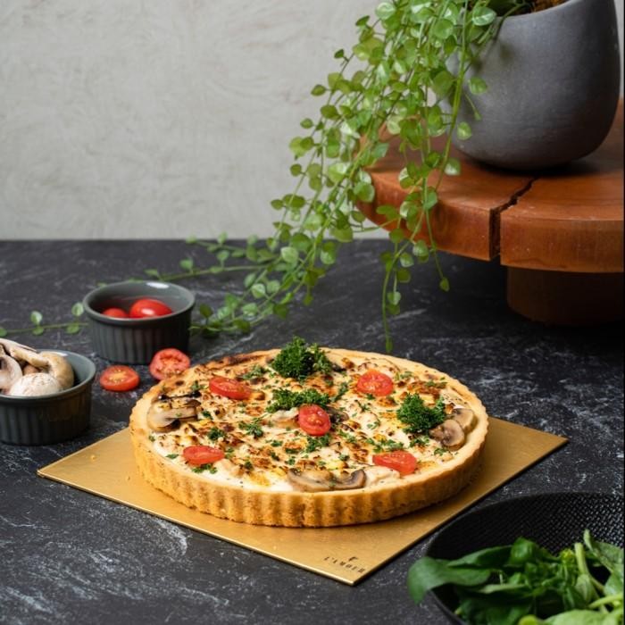 

Quiche Large Parmesano (24 Cm) Fresh.. Chicken, Mushroom, Parmesan New 100 % Original