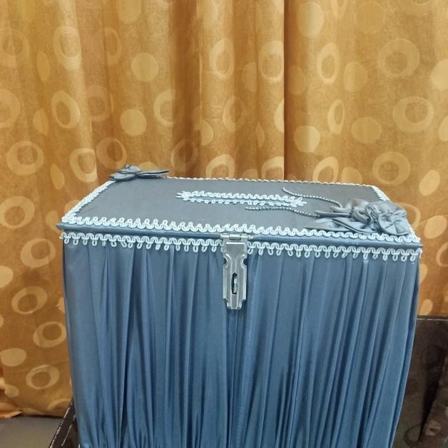 

Ota Angpao Ayu Amplop