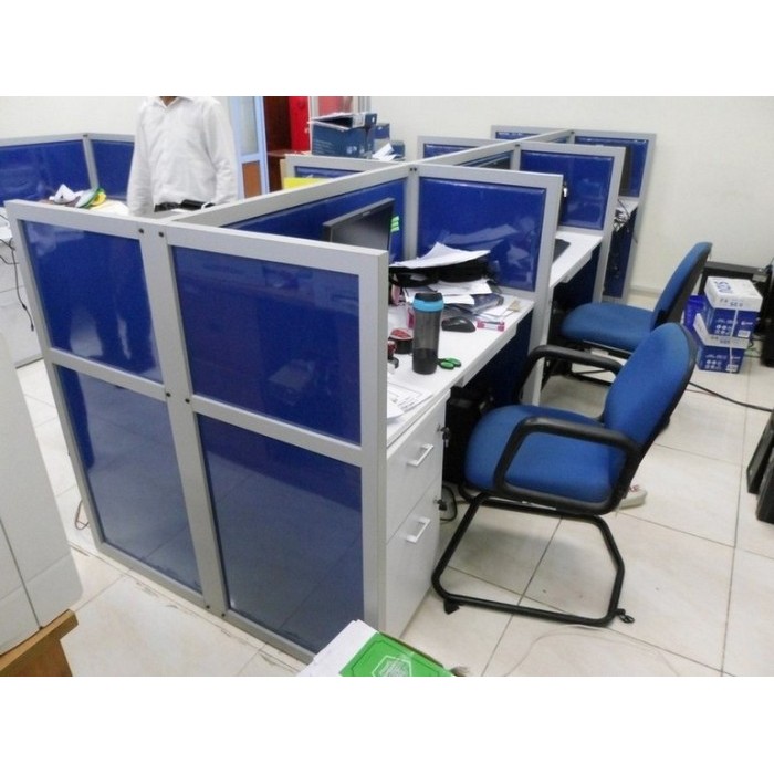 Meja Sekat Kantor Finishing Kain Fabric Cubicle Workstation
