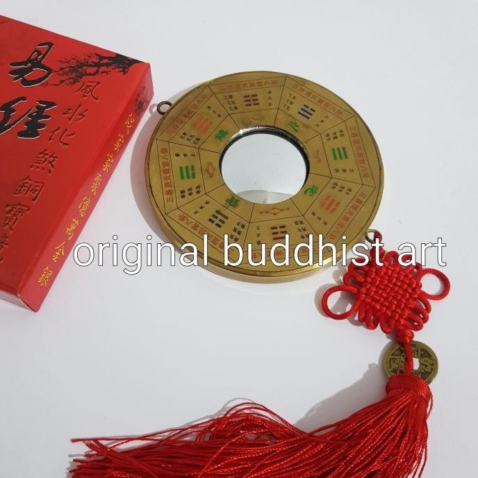 kaca patkwa fengshui kuningan