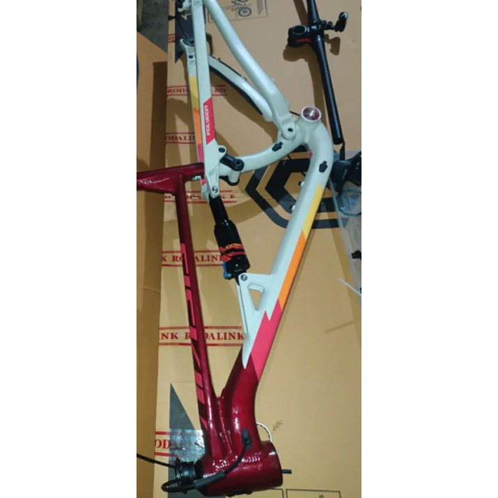 TERBARU FRAME POLYGON SISKIU D5 27.5 M / L NEW 2020/2021 BISA GOSEND