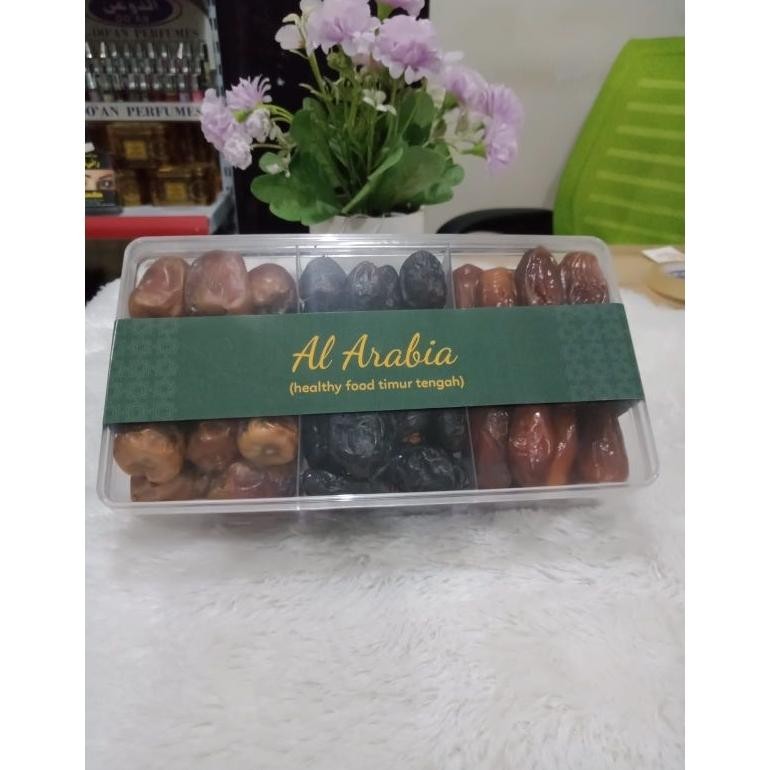 

Hampers paket kurma oleh oleh haji & umroh/ hampers lebaran exclusive (A)