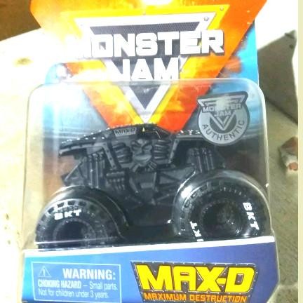 Monster truck Max-D World Final trucks spin master truck spinmaster