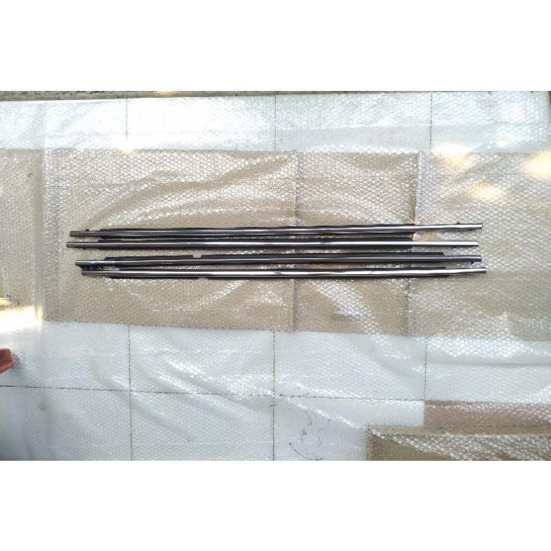 Pelipit Kaca Luar Innova Reborn Karet List Kaca Chrome Innova Reborn Original