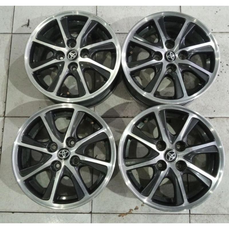 Velg Mobil Bekas Original Toyota Calya Ring 14X5 H4X100 Et45 Buat Agya Ayla Sigra Brio