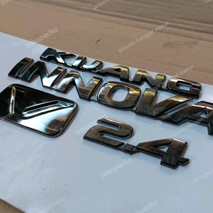 Tulisan Emblem LoGo buat Innova Reborn Black Chrome