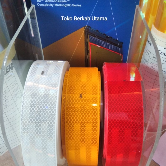 Stiker 3M Original Reflektor Pemantul Cahaya Nyala Merah-Kuning